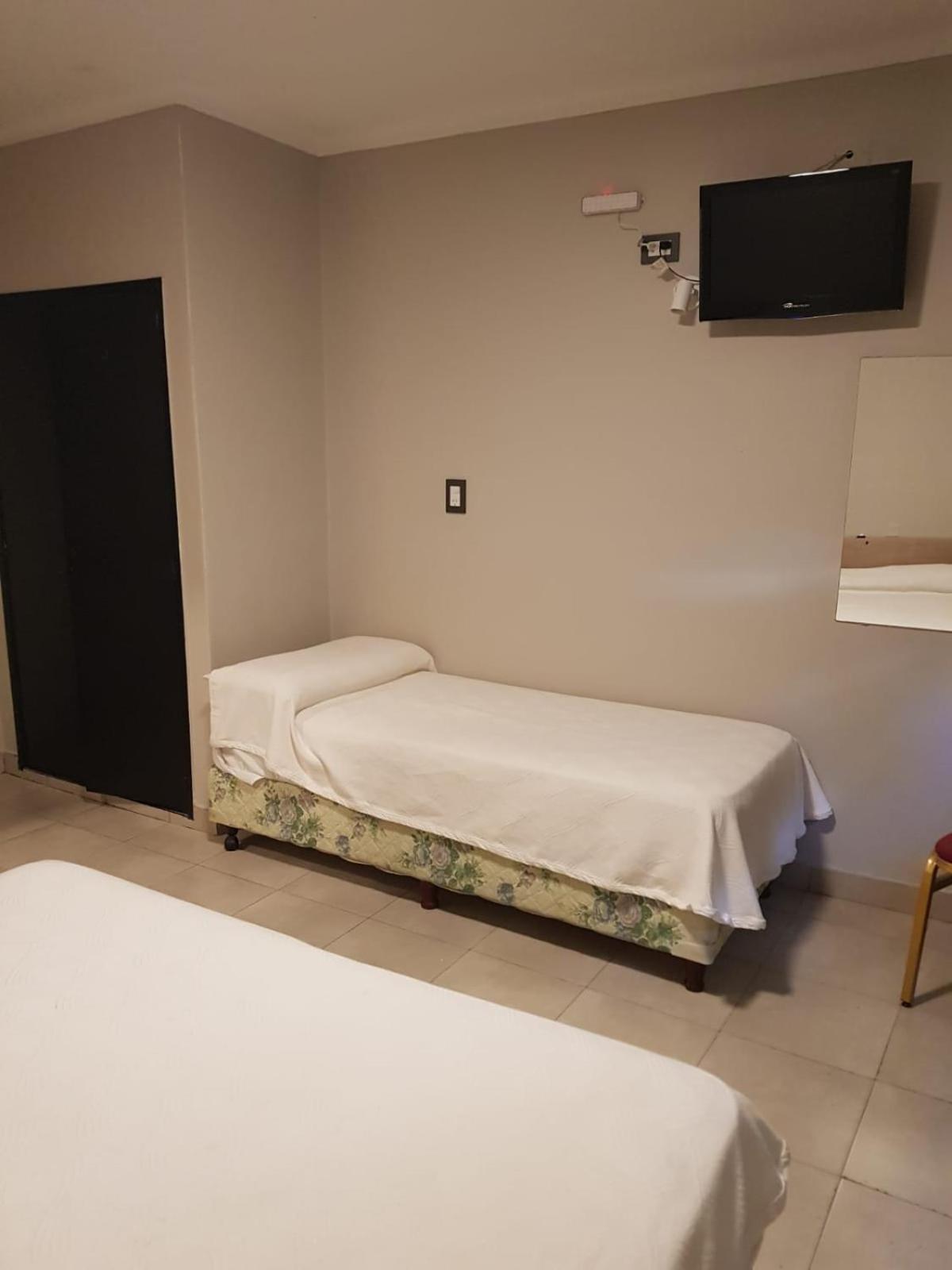 Hotel Marilian II Salta Dış mekan fotoğraf